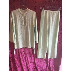 Vintage 2 piece lingerie pajama set mint green embroidered nylon Van Raalte 34